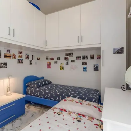 All Comforts Within A Click Apartamento